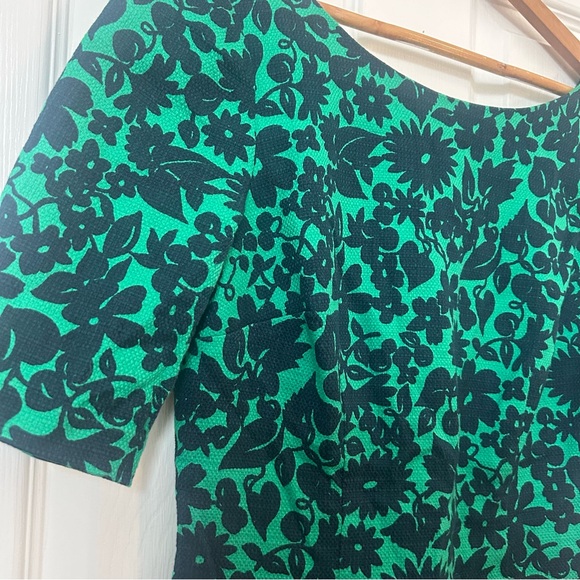 Boden Fleur Fitted Kelly Green and Navy Top/Blouse - Picture 2 of 10